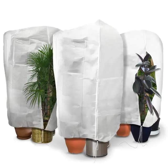 vounot® Lot de 3 Housse Hivernage Plante avec Cordon de Serrage et Zipper Voile d’Hivernage en Polypropylème 80g/m² Housse de Protection pour Plantes Réutilisable Résistant 120x180cm