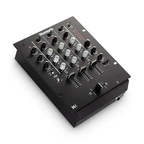 Numark M4 Table de Mixage DJ 3 Voies Pour Platine DJ Montable en Rack avec EQ 3 Bandes, Entrée Micro et Commandes de Crossfader, Reverse et Slope