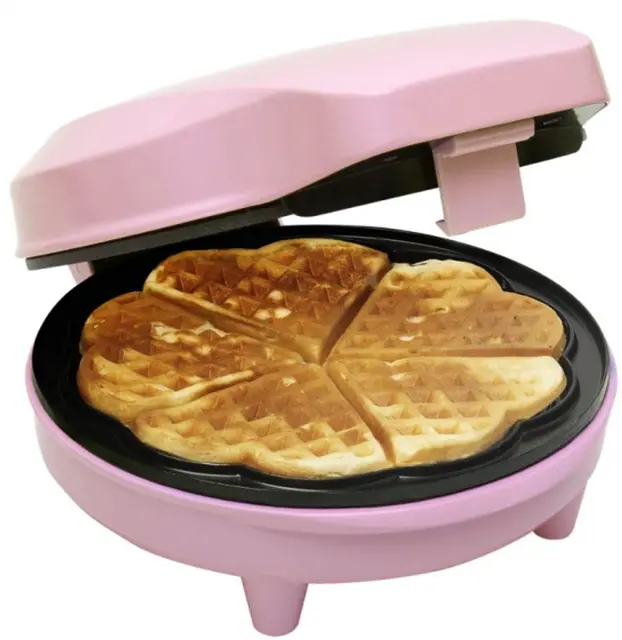 Bestron Gaufrier pour Gaufres Classiques en Forme de Cœur, Gaufrier avec Revêtement Anti-Adhésif pour Gaufres en Forme de Cœur, Design Rétro, 700 Watts, Couleur: Rose