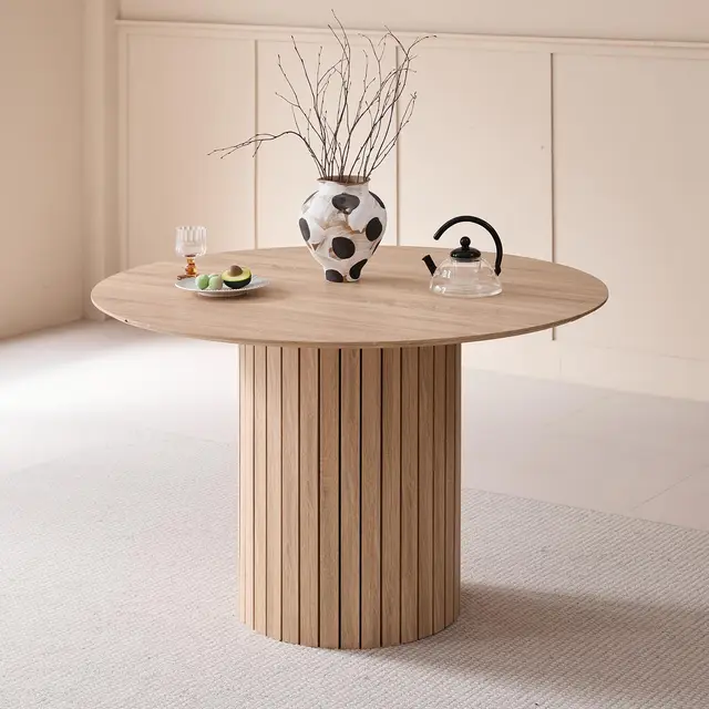 GrandCA HOME Table à Manger Ronde, Table de Cuisine Moderne 120 cm, Table de Salle à Manger avec Base Ronde en Bois, Grand Plateau en MDF pour 4 à 6 Personnes, Marron Clair