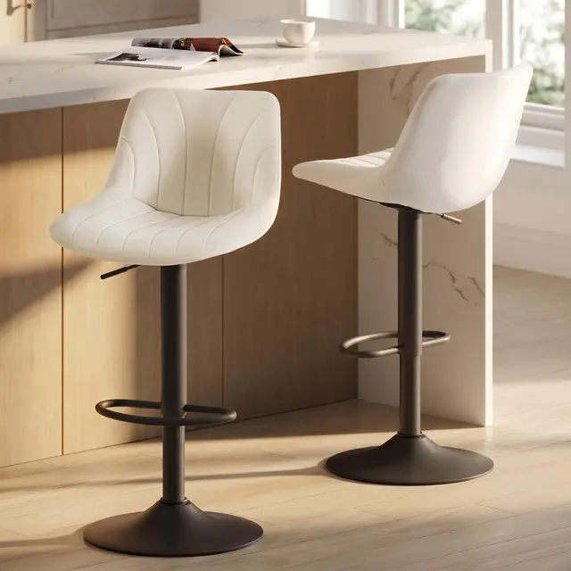 VASAGLE Tabourets de Bar, avec Dossier, Chaises de Bar Hauteur Réglable, Rotation à 360°, Repose-Pied en Métal, pour Salle à Manger, Cuisine, Velours, Lot de 2, Blanc Crème LJB161WD01