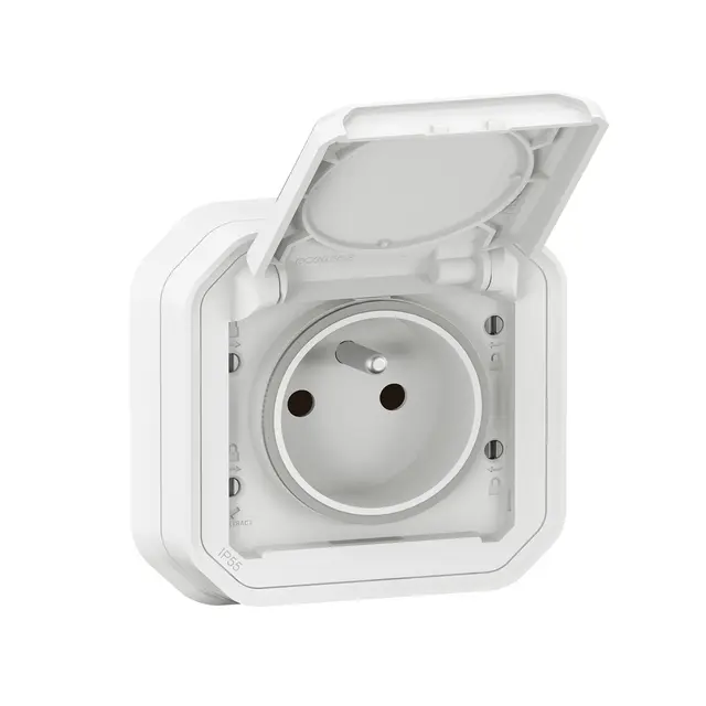 LEGRAND | Prise De Courant Plexo Standard Franco-Belge, Étanche IP55 Résistante À L'Eau Et À La Poussière, Résistance Aux Chocs IK08, Livrée Complète Pour Montage En Encastré Blanc