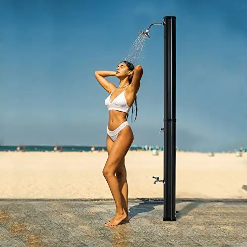 Outsunny Douche Solaire extérieure 35L Douche de Jardin Plage Piscine Solaire avec pommeau et Robinet thermomètre intégré Eau Froide et Chaude Max. 55°C PVC ABS dim. 17,5l x 14,5l x 216H cm Noir
