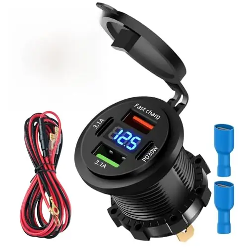 66W 12 Volts Prise USB, 4 Ports Prise de Chargeur de Voiture Double PD 3.1A 30W et Double Rapide Charge USB A avec LED Voltmètre pour Voiture Chargement Rapide pour Bateau Camping-Car Camion Moto