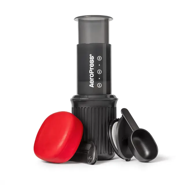 AeroPress Go cafetière portable extra-petite, idéale pour voyage, randonnée & camping, presse française tout-en-un, cafetière manuelle filtre & expresso, infusion en 2 min