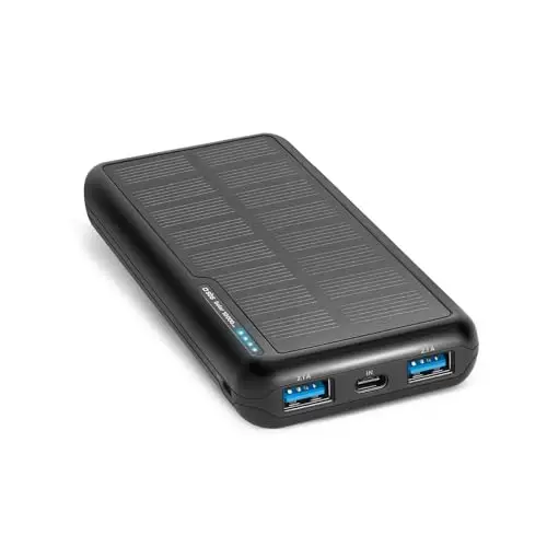 SBS Solar Batterie Externe, 10000mAh, Power Bank avec Panneau Solaire, Recharge Rapide, Intelligent Charge (IC), LED de Charge, 1 USB-C, 2 USB-A, Chargeur Portable de Voyage, Design Compact, Noir