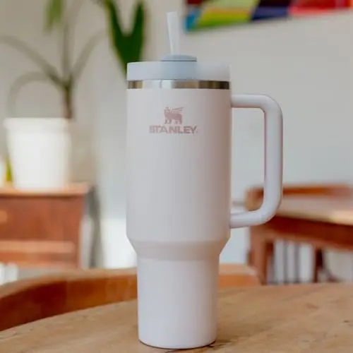 STANLEY 1913 Quencher H2.0 FlowState Mug Isotherme avec Paille 1.2L - Froid Pendant 11 Heures - Glacé Pendant 48 Heures - Thermos Lavable au Lave-Vaisselle - Gourde Inox Sans BPA - Rose Quartz
