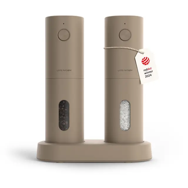 LARS NYSØM Moulin électrique sel et poivre | Automatique avec broyeur céramique réglable | Moulin à épices rechargeable USB (Taupe Brown)