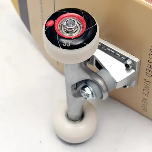 Mob Skateboard Eyechart 8.25