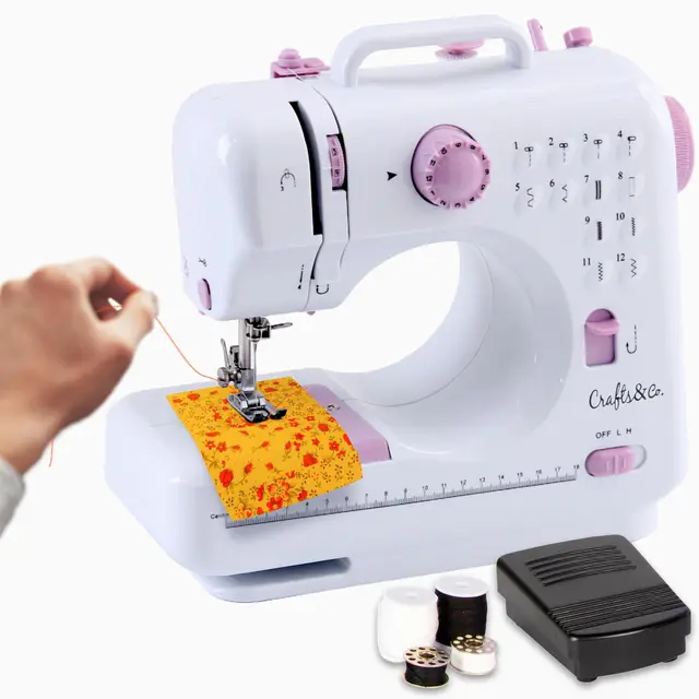 Crafts&Co® Machine à Coudre Portable | Mini Machine à Coudre Enfant | Surjeteuse Électrique avec & Pédale | 12 Points | Vitesse Réglable | Machine à Coudre Débutant | Blanche