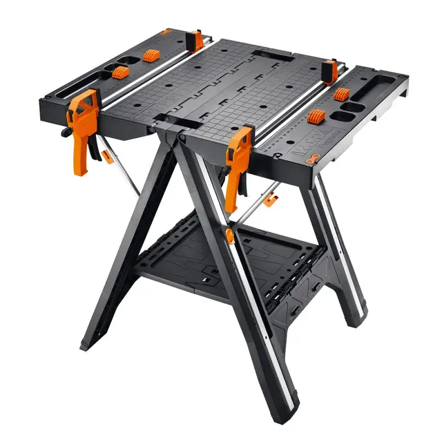 WORX Établi de Travail Pliable et Chevalet de Sciage Pegasus WX051, Table de Travail Portable 79 x 64 x 81 cm, Léger et Robuste, Capacité de charge de 453 kg, Avec 2 Pinces et 4 Mâchoires de serrage