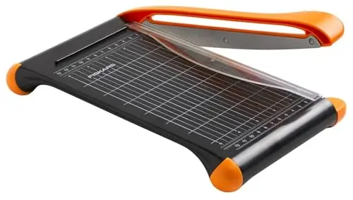 Fiskars Guillotine Bypass, Format A5 Vertical, Format A4 Horizontal, Lame Auto-Affûtante, Avec Protège-Doigts, Matériaux recyclés, 1077982
