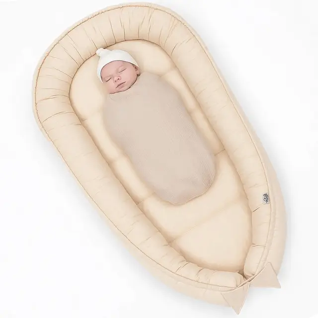 PaLulli Nid de bébé XXL - 120 x 60 cm - Cocon de bébé - Double face - 100 % coton - Pour lit de bébé, lit de voyage pour bébé et nourrisson - Plumes (beige)