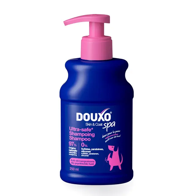 DOUXO Skin & Coat Spa - Ultra-Safe Shampoing Anti-démangeaisons pour Chien, 250mL, Nettoie et apaise la Peau, Laisse Le Pelage Doux et éclatant, Formule respectueuse de la Peau.