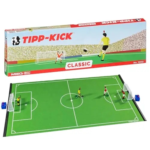 TIPP-KICK Classic 78,5x47,5 cm – Le set de football de table prêt-à-jouer avec 2x joueurs, 2x gardiens, 2x buts en plastique, 2x ballons I Tapis de jeu en feutre – Jeux simulation foot avec figurines
