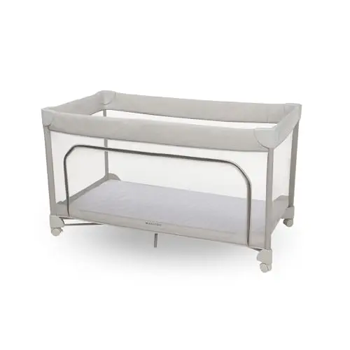 Maxi-Cosi Merlin, Lit Parapluie Bébé & Aire de Jeux 2-en-1, 0-4 A (18 kg), Lit Parapluie Bébé et Enfant, Pliable en 1 Sec, Matelas CloudCore 120 x 60 cm, Fenêtre Latérale, 4 Roues, Elegance Beige