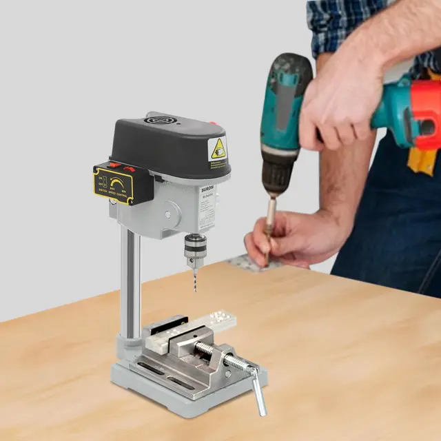 Mini perceuse à 3 vitesses - Perceuse à colonne réglable - 340 W - Perceuse debout portable - Convient pour percer du bois et d'autres matériaux non rigides