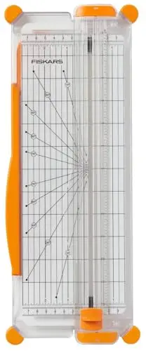Fiskars Massicot SureCut, A4, Base Étroite, Ligne de Coupe, Blanc/Orange, 1077799