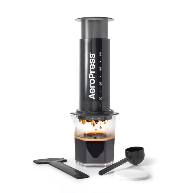 AeroPress Original XL cafetière à piston, grande tout-en-un, cafetière manuelle style expresso et filtre, infusion en 2 min, cafetière portable pour voyage et camping