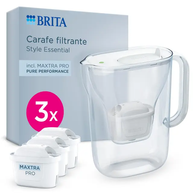 BRITA Carafe filtrante Style Essential blanche (2,4L) avec 3 MAXTRA PRO Pure Performance - Indicateur Smart Light, tient dans la porte du frigo, réduit* des impuretés, certains métaux & plus